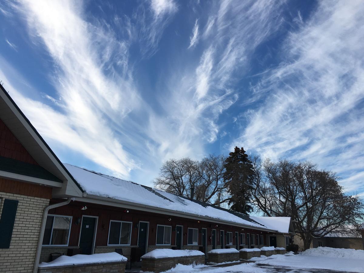 Big Bear Lodge Alpena Bagian luar foto