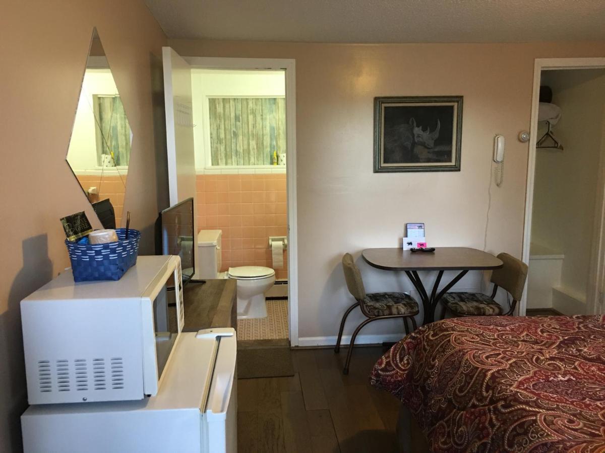 Big Bear Lodge Alpena Bagian luar foto