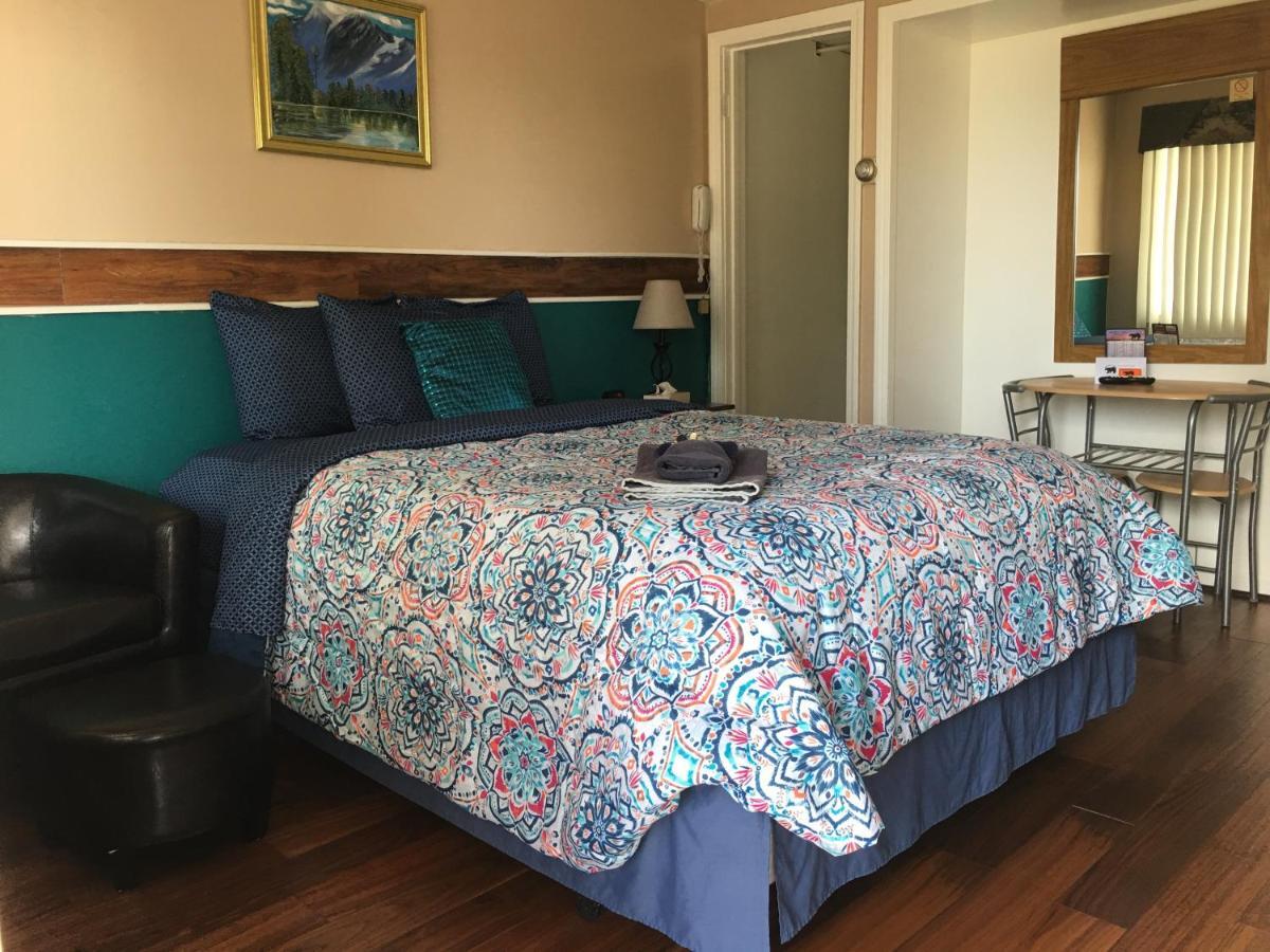 Big Bear Lodge Alpena Bagian luar foto